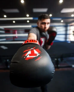 TITLE Classic Shredded Boxing Gloves -Boxing Shop CABG10BKRD 3