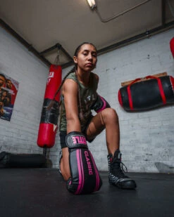 TITLE Classic Speed Boxing Gloves -Boxing Shop CABG12BKPK 1