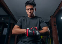 TITLE Boxing Deluxe Weighted Gloves 2.0 12 TITLE Boxing Deluxe Weighted Gloves 2.0 -Boxing Shop DWH2BKRD 1