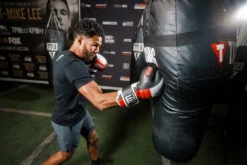 TITLE Boxing Gel Rush Bag Gloves -Boxing Shop GRSHBGBKGRRD 2