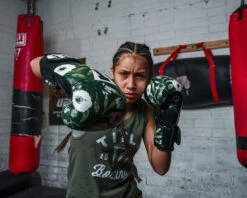 TITLE Boxing Floral Bag Gloves 16 TITLE Boxing Floral Bag Gloves -Boxing Shop OAFLBGFL 2