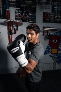 Fighting Tri-Tech Tenacious Lace Training Gloves -Boxing Shop fs3ttgl bk wh