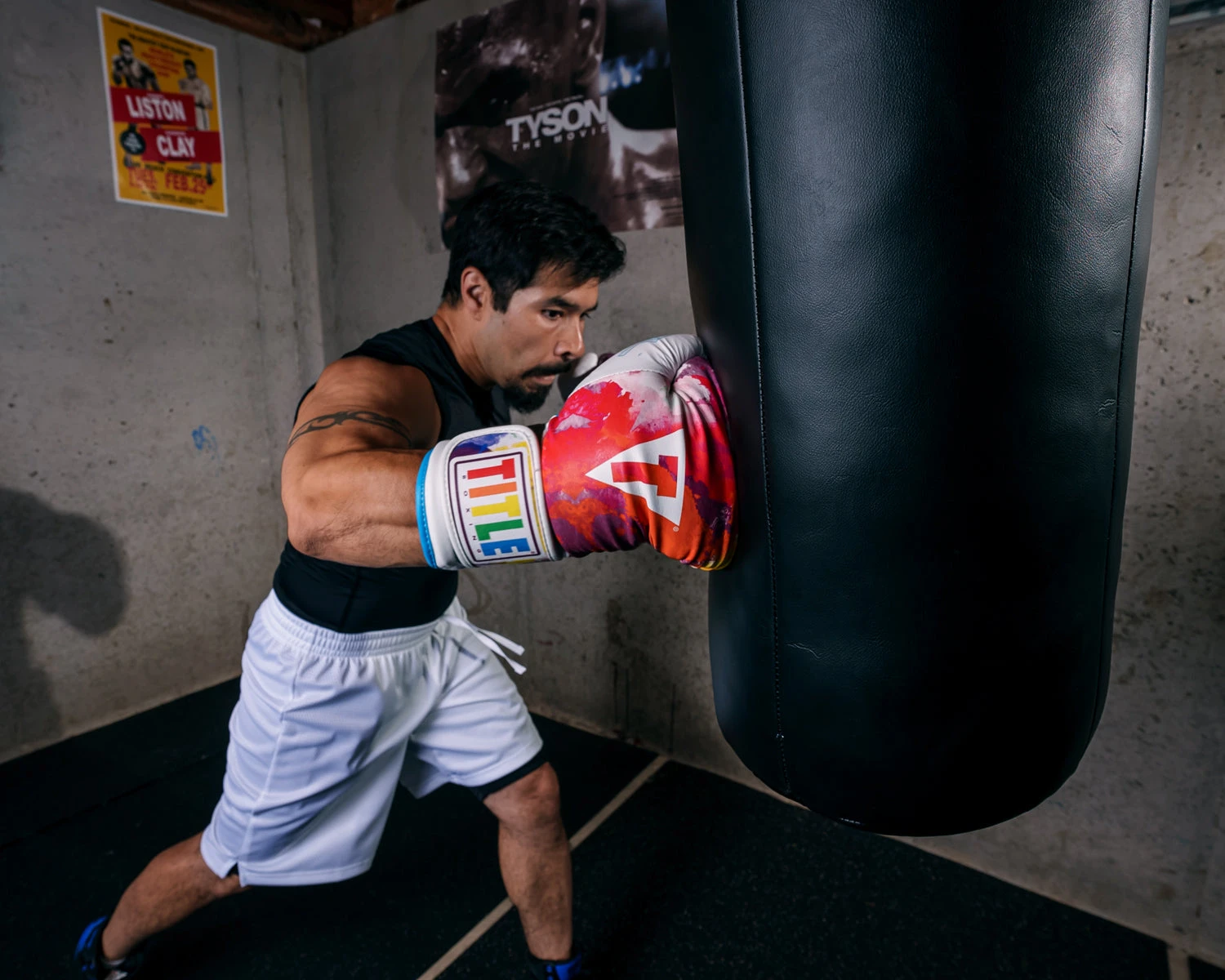 TITLE Boxing Gel World V2T Limited Edition Tie Dye Bag Gloves 9 TITLE Boxing Gel World V2T Limited Edition Tie Dye Bag Gloves - Image 7