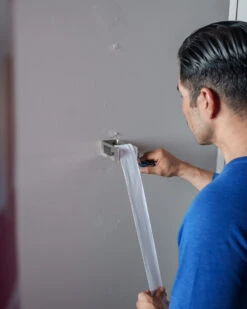 TITLE Boxing 2-N-1 Zip Hand Wrap Roller 11 TITLE Boxing 2-N-1 Zip Hand Wrap Roller -Boxing Shop zhwr2n1 2